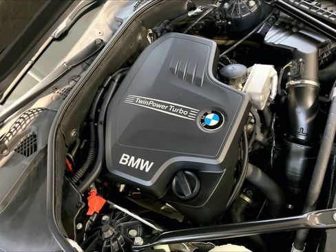 Used 2014 BMW 528i xDrive Sedan AWD/4WD image 31