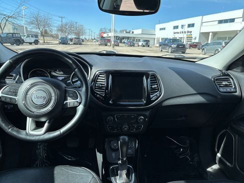 Used 2019 Jeep Compass Limited image 14