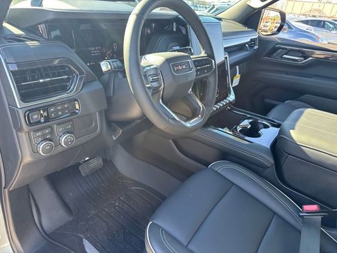 New 2026 GMC Yukon XL Elevation w/ LPO, Floor Liner Package AWD/4WD image 16