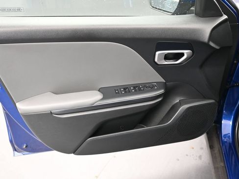 Used 2025 Kia K4 FWD image 18