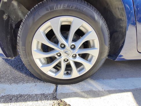 Used 2019 Nissan Sentra SV image 14