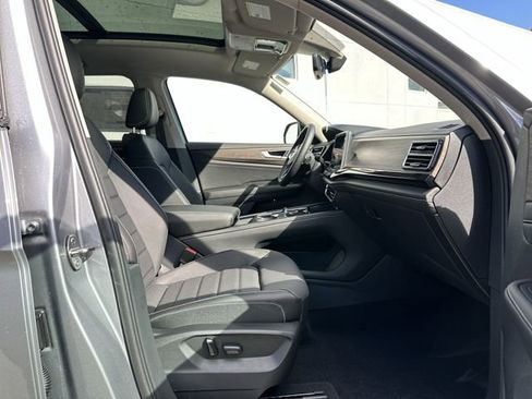 New 2026 Volkswagen Atlas SEL image 24