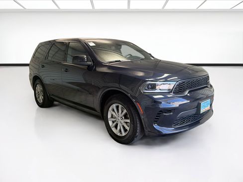 Used 2025 Dodge Durango GT RWD image 3