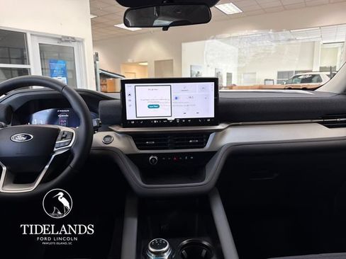 New 2026 Ford Explorer Active RWD image 21