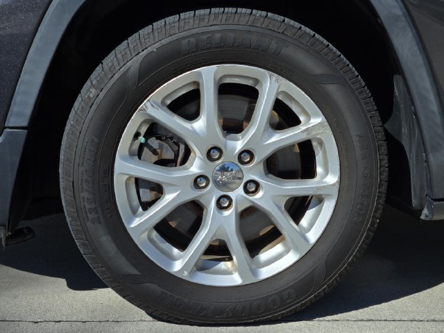 Certified 2016 Jeep Cherokee Latitude FWD image 14