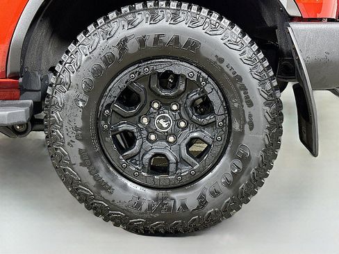 Used 2024 Ford Bronco Wildtrak image 29