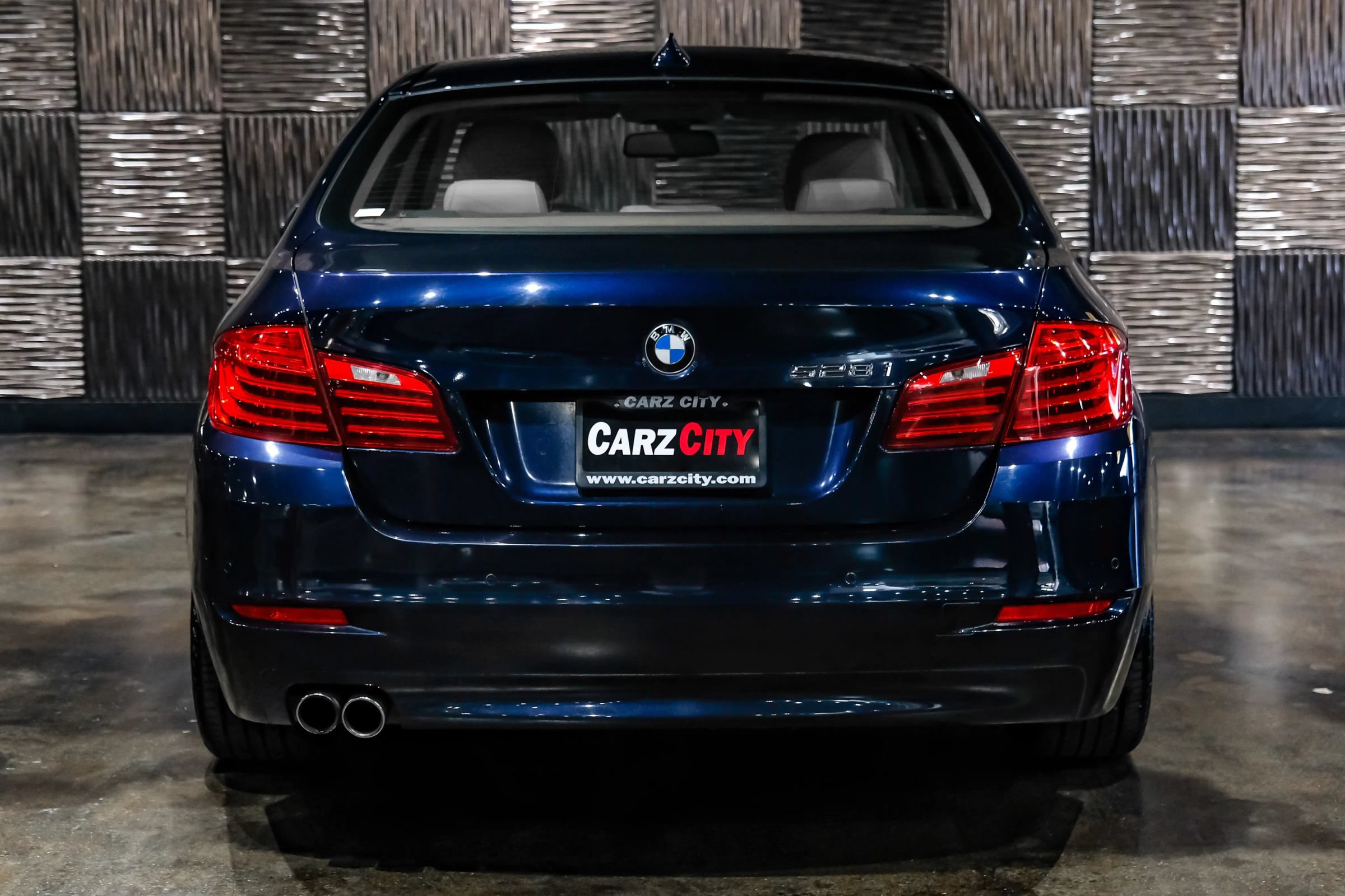 Used 2016 BMW 528i Sedan RWD image 9