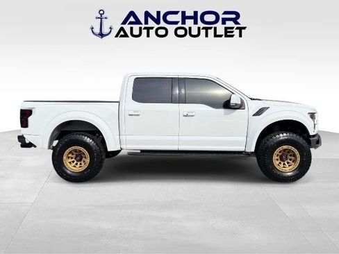 Used 2018 Ford F150 Raptor w/ Equipment Group 802A Luxury AWD/4WD image 9