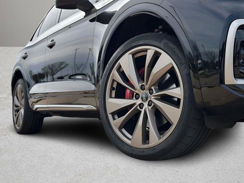 Used 2025 Audi SQ5 Premium Plus AWD/4WD image 8