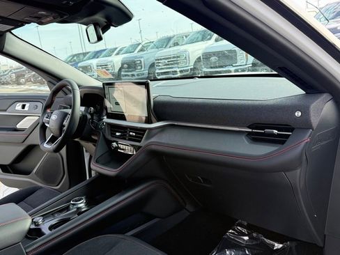 New 2026 Ford Explorer ST AWD/4WD image 17