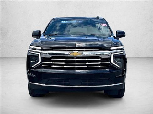 Used 2025 Chevrolet Tahoe LT RWD image 3