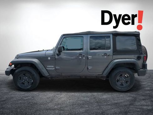 Used 2017 Jeep Wrangler Unlimited Sport w/ Connectivity Group AWD/4WD image 37