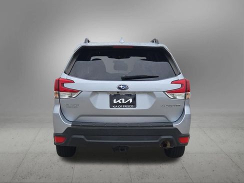 Used 2023 Subaru Forester Premium w/ Popular Package #2 AWD/4WD image 5
