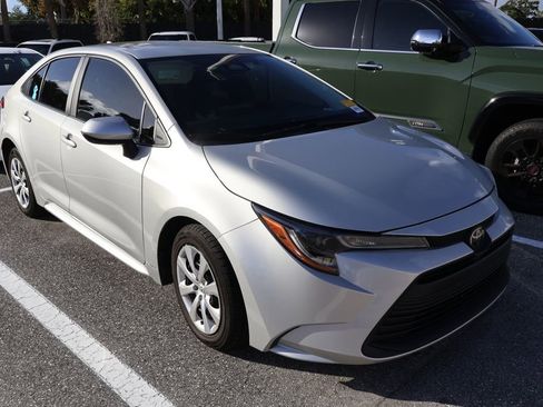 Used 2024 Toyota Corolla LE image 6