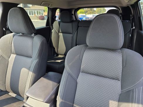 Used 2022 Mitsubishi Outlander ES AWD/4WD image 24