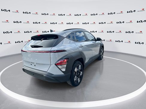 Used 2024 Hyundai Kona SEL w/ Convenience Package FWD image 8