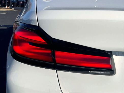 Used 2023 BMW 540i w/ Premium Package image 34