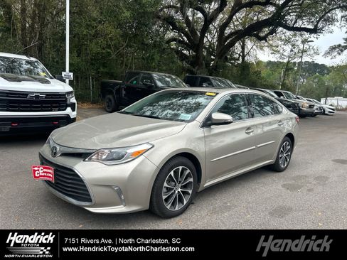Used 2017 Toyota Avalon XLE Premium w/ Protection Package image 1