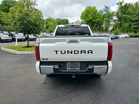 Used 2025 Toyota Tundra Limited AWD/4WD image 10