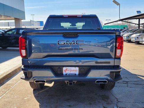 New 2026 GMC Sierra 1500 Elevation w/ LPO, Elevation Black Package image 5