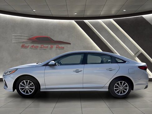 Used 2019 Hyundai Sonata SE FWD image 4