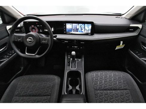 Used 2026 Nissan Kicks SV FWD image 7