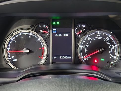 Used 2023 Toyota 4Runner Limited image 35