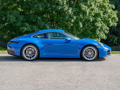 Certified 2025 Porsche 911 Carrera RWD image 8
