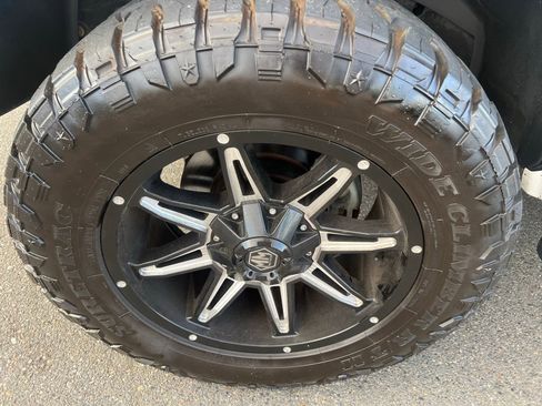 Used 2017 RAM 3500 Laramie Longhorn w/ Convenience Group image 15