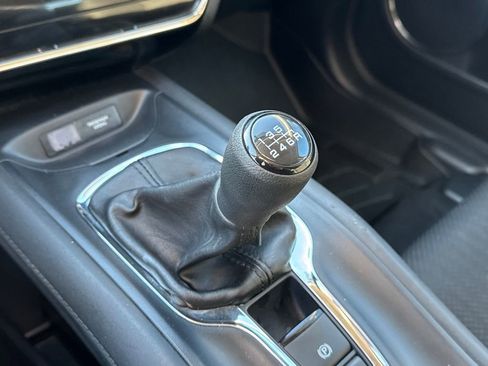 Used 2016 Honda HR-V EX image 16