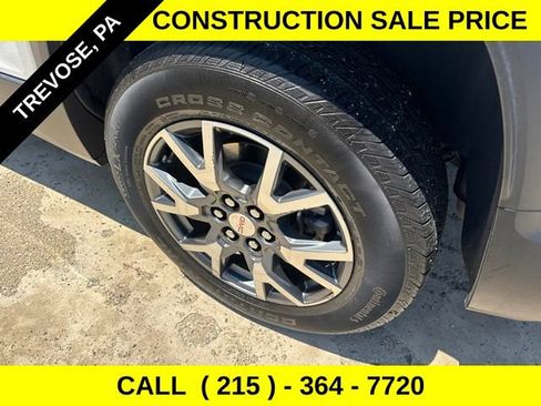 Used 2023 GMC Acadia SLT FWD image 16