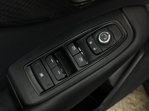 Used 2024 Subaru Outback Premium AWD/4WD image 10