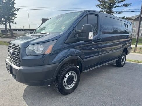 Used 2018 Ford Transit 250 130 Low Roof RWD image 8