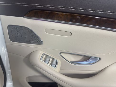 Used 2014 Mercedes-Benz S 550 Sedan image 40