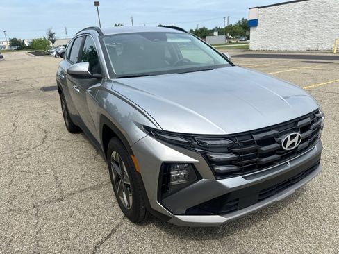 Used 2025 Hyundai Tucson SEL AWD/4WD image 14