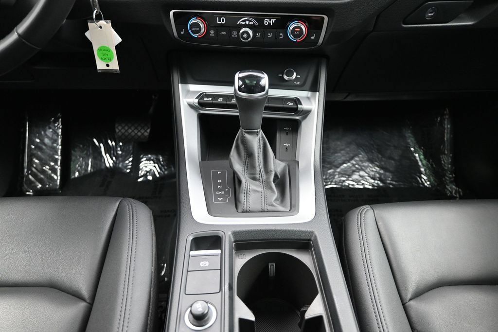 Used 2025 Audi Q3 2.0T Premium AWD/4WD image 15
