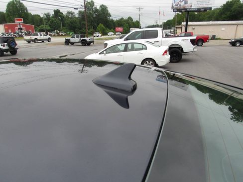 Used 2013 Cadillac XTS Luxury w/ Driver Awareness Package FWD image 17