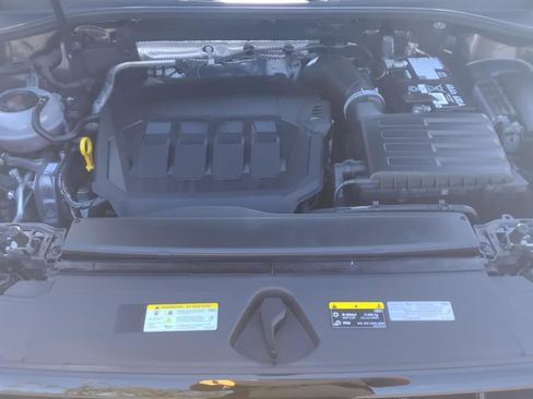 Certified 2025 Audi Q3 2.0T Premium w/ Black Optic Sport Package image 14