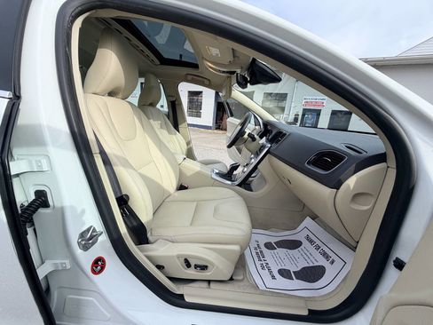 Used 2015 Volvo S60 T5 Premier image 44