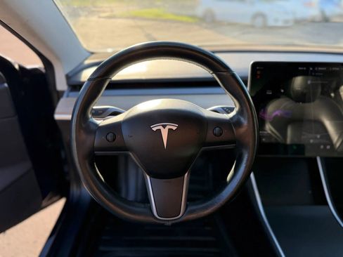 Used 2019 Tesla Model 3 Standard Range Plus image 25