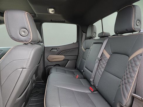 Used 2026 GMC Canyon Denali image 10