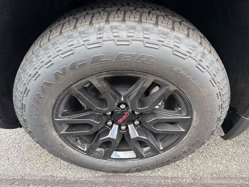 New 2026 GMC Sierra 1500 Pro w/ Graphite Edition image 5