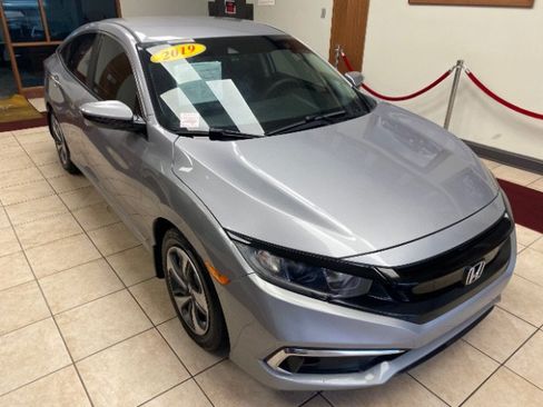 Used 2019 Honda Civic LX image 4