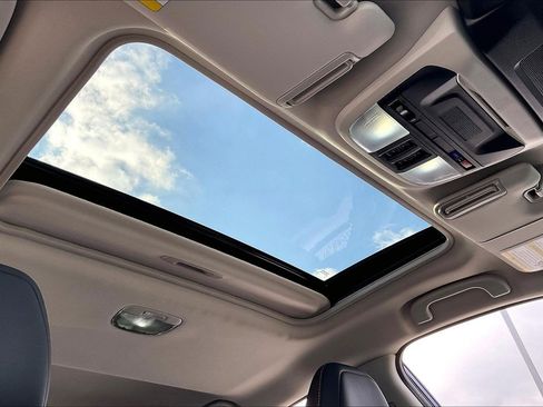 Certified 2025 Subaru Crosstrek 2.5i Limited image 12