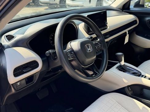 Used 2024 Honda HR-V LX image 13