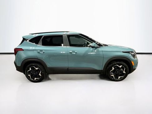 Used 2024 Kia Seltos EX AWD/4WD image 8