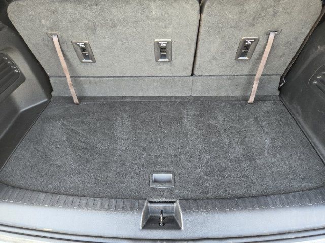Used 2025 GMC Acadia Elevation w/ Elevation Premium Package FWD image 32