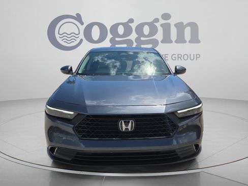 Used 2023 Honda Accord EX image 8