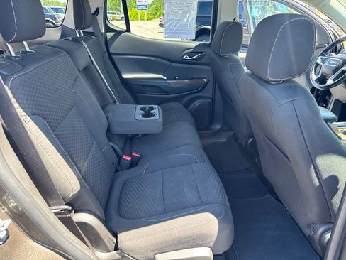 Used 2019 GMC Acadia SLE FWD image 36