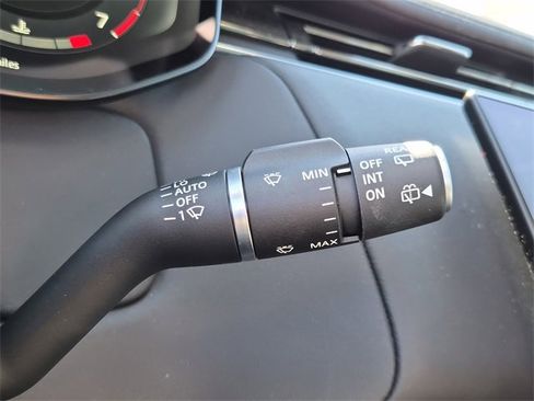 Used 2023 Land Rover Range Rover Sport SE Dynamic image 25
